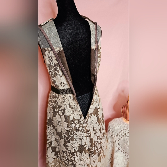 Altar'd State Women's Brown & Cream Floral Lace Dress - Size M - Mesh Yoke & Tul - Picture 5 of 14